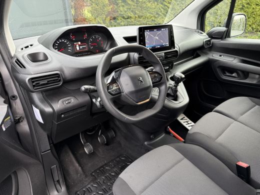 Peugeot Partner 1.5 BlueHDI 131 PK / L1H1 / ADAPTIVE CRUISE / 3-ZITS / CAMERA / TREKHAAK / KEYLESS / LMV ActivLease financial lease