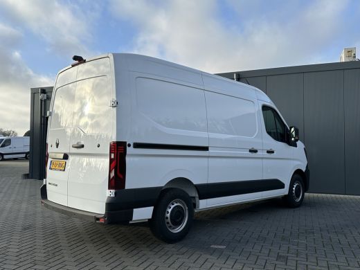 Renault Master T35 2.0 dCi 130 PK / L2H2 / NIEUW !! BPM VRIJ / CAMERA / CRUISE / AIRCO / APPLE CARPLAY / ANDROID... ActivLease financial lease