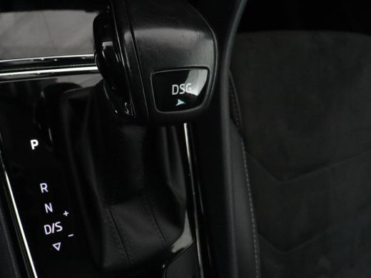 Skoda Kodiaq 1.5 TSI Limited Business Edition 7-persoons | Panoramadak | Adaptive cruise | Trekhaak | Stoelver... ActivLease financial lease