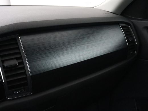 Skoda Kodiaq 1.5 TSI Limited Business Edition 7-persoons | Panoramadak | Adaptive cruise | Trekhaak | Stoelver... ActivLease financial lease