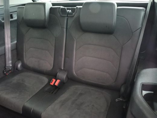 Skoda Kodiaq 1.5 TSI Limited Business Edition 7-persoons | Panoramadak | Adaptive cruise | Trekhaak | Stoelver... ActivLease financial lease