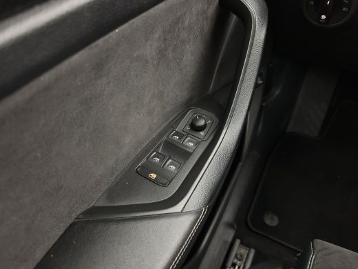 Skoda Kodiaq 1.5 TSI Sportline Business (INCL-BTW) Aut. *PANO | LEATHER-MICROFIBRE | FULL-LED | MEMORY-PACK | ... ActivLease financial lease