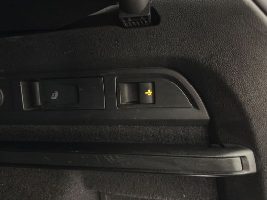 Skoda Kodiaq 1.5 TSI Sportline Business (INCL-BTW) Aut. *PANO | LEATHER-MICROFIBRE | FULL-LED | MEMORY-PACK | ... ActivLease financial lease