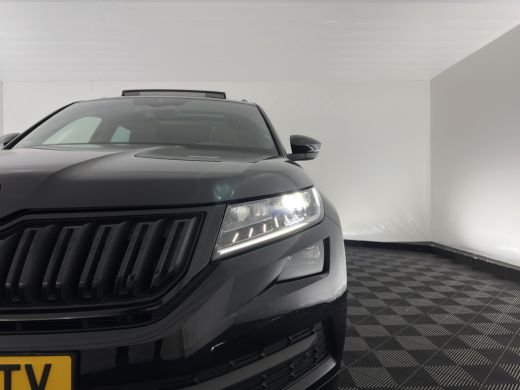 Skoda Kodiaq 1.5 TSI Sportline Business (INCL-BTW) Aut. *PANO | LEATHER-MICROFIBRE | FULL-LED | MEMORY-PACK | ... ActivLease financial lease