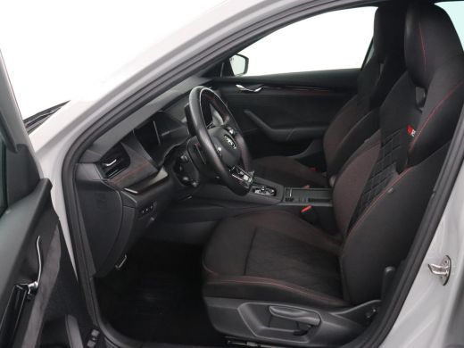 Skoda Octavia 1.4 TSI RS iV PHEV Business | Stoelverwarming | Adaptive cruise | Matrix LED | Side Assist | Came... ActivLease financial lease