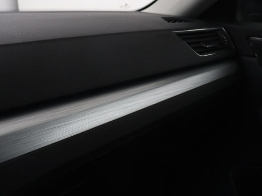 Skoda Superb 1.4 TSI iV Business Edition | Trekhaak | Stoel & stuurverwarming | Camera | Carplay | Memory | Na... ActivLease financial lease