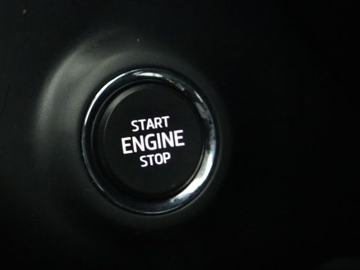 Skoda Superb 1.4 TSI iV Business Edition | Trekhaak | Stoel & stuurverwarming | Camera | Carplay | Memory | Na... ActivLease financial lease