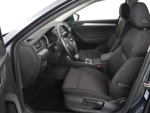 Skoda Superb 1.4 TSI iV Business Edition | Trekhaak | Stoel & stuurverwarming | Camera | Carplay | Memory | Na... ActivLease financial lease