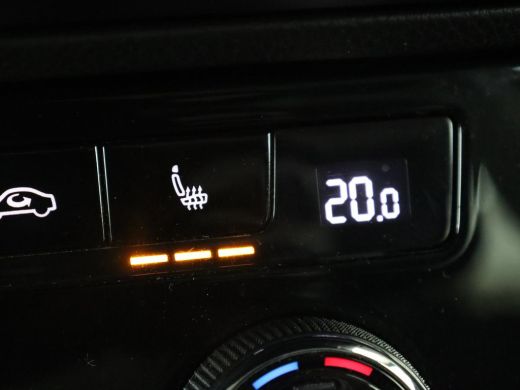 Skoda Superb 1.4 TSI iV Business Edition | Trekhaak | Stoel & stuurverwarming | Camera | Carplay | Memory | Na... ActivLease financial lease