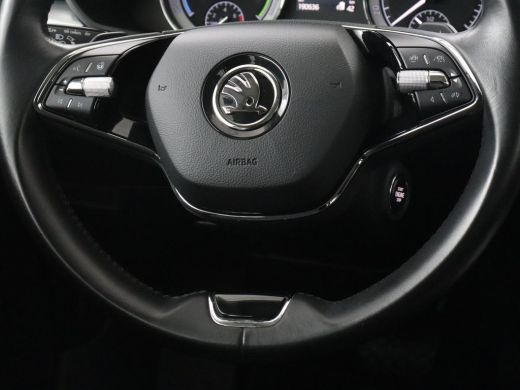 Skoda Superb 1.4 TSI iV Business Edition | Trekhaak | Stoel & stuurverwarming | Camera | Carplay | Memory | Na... ActivLease financial lease