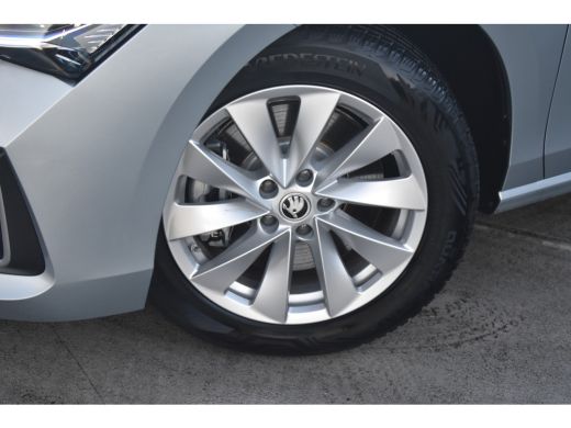 Skoda Superb Combi 1.5 TSI PHEV 204PK Business Edition | TREKHAAK | CAMERA ACHTER | NAVIGATIE | ADAPT. CRUISE ... ActivLease financial lease