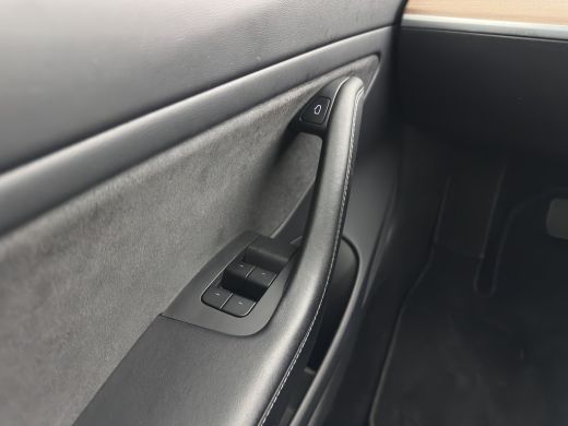 Tesla Model 3 Long Range AWD 75 kWh [3-Fase] {SOH-86%} (INCL-BTW)  Aut. *HEATPUMP | PANO | AUTO-PILOT | LUXURY-... ActivLease financial lease