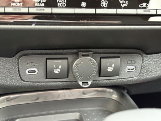 Toyota Aygo Hybrid 115 GR Sport **HYBRIDE/ KEYLESS/ STOELVERWARMING/ ADAPTIEF CRUISE CONTROL/ GARANTIE** ActivLease financial lease