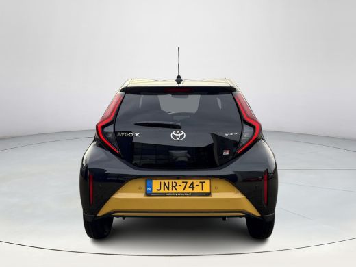 Toyota Aygo Hybrid 115 GR Sport **HYBRIDE/ KEYLESS/ STOELVERWARMING/ ADAPTIEF CRUISE CONTROL/ GARANTIE** ActivLease financial lease