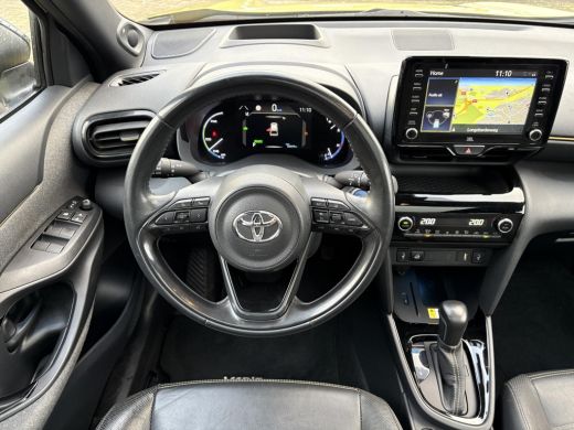 Toyota Yaris Cross 1.5 Hybrid Executive 4WD **PANO/ HEAD UP DISPLAY/ LEDER / JBL AUDIO/ NAVIGATIE / PARKEERSENSOREN/... ActivLease financial lease