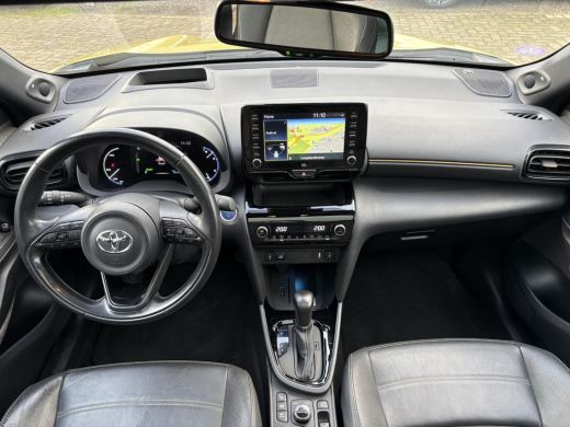 Toyota Yaris Cross 1.5 Hybrid Executive 4WD **PANO/ HEAD UP DISPLAY/ LEDER / JBL AUDIO/ NAVIGATIE / PARKEERSENSOREN/... ActivLease financial lease