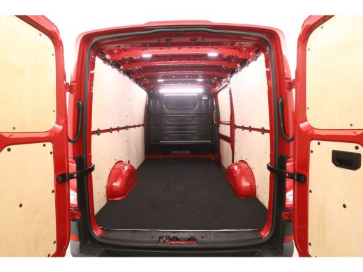 Volkswagen Crafter 35 2.0 TDI L3H2 | Airco | Carplay | Parkeersens. | Elektrpakket ActivLease financial lease