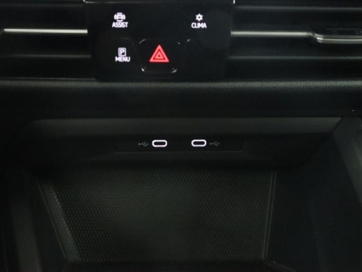 Volkswagen Golf 1.0 eTSI Life Business | Stoelverwarming | Massage | Carplay | Adaptive cruise | Sfeerverlichting... ActivLease financial lease