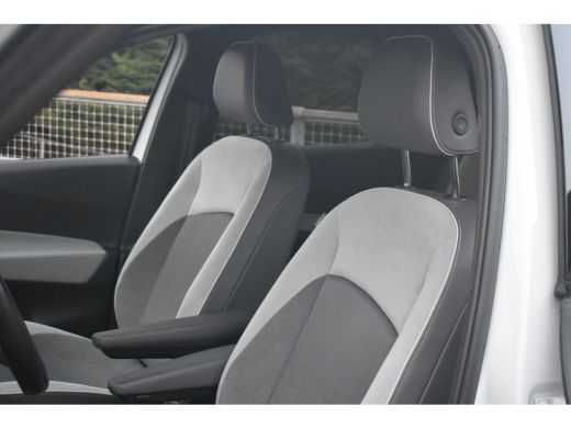 Volkswagen ID.3 First Plus 204PK 58 kWh | STOELVERW. | CAMERA ACHTER | NAVIGATIE | ADAPT. CRUISE | APP. CONNECT |... ActivLease financial lease
