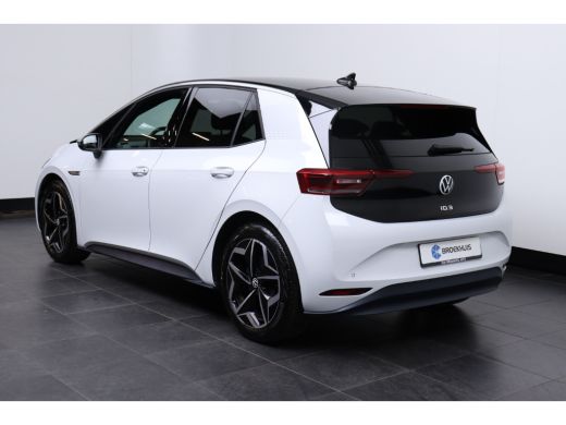 Volkswagen ID.3 First Plus 204PK 58 kWh | STUUR + STOELVERW. | CAMERA ACHTER | NAVIGATIE | ADAPT. CRUISE | APP. C... ActivLease financial lease