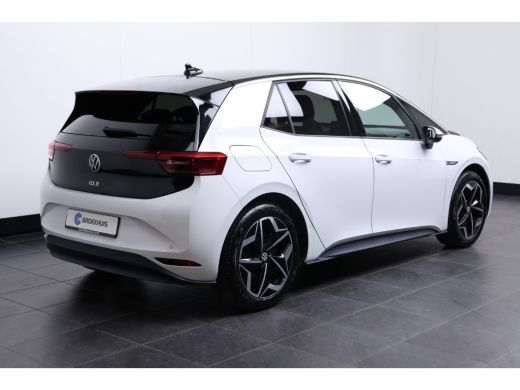 Volkswagen ID.3 First Plus 204PK 58 kWh | STUUR + STOELVERW. | CAMERA ACHTER | NAVIGATIE | ADAPT. CRUISE | APP. C... ActivLease financial lease