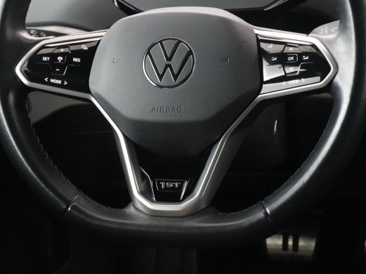 Volkswagen ID.4 First 77 kWh | Stoel & stuurverwarming | Camera | Carplay | Adaptive cruise | Half leder | 20'' |... ActivLease financial lease