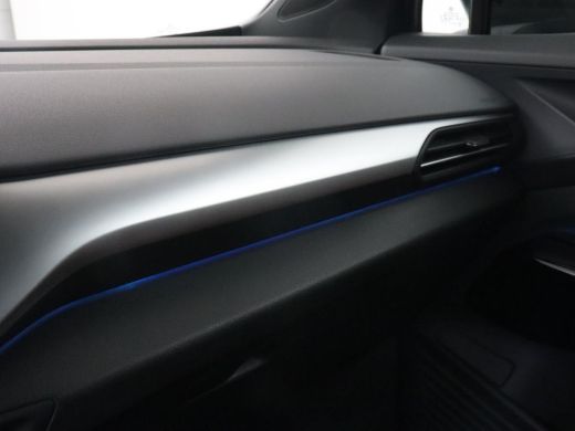 Volkswagen ID.4 First 77 kWh | Stoel & stuurverwarming | Camera | Carplay | Adaptive cruise | Half leder | 20'' |... ActivLease financial lease