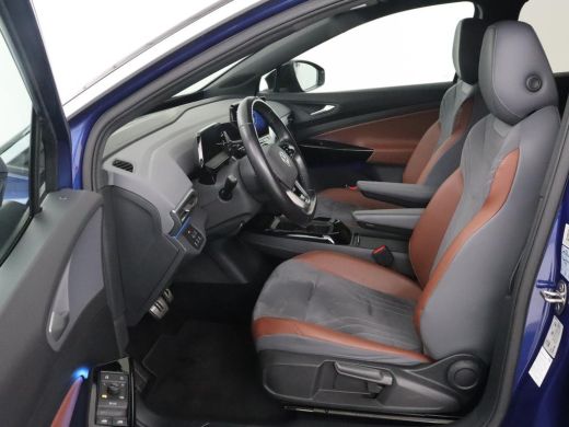Volkswagen ID.4 First 77 kWh | Stoel & stuurverwarming | Camera | Carplay | Adaptive cruise | Half leder | 20'' |... ActivLease financial lease