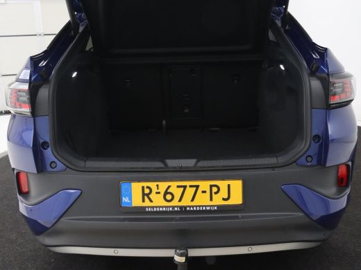 Volkswagen ID.5 Pro 77 kWh | Trekhaak | Stoelverwarming | Matrix LED | Camera | Carplay | Keyless | Stuurverwarmi... ActivLease financial lease