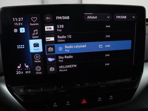 Volkswagen ID.5 Pro 77 kWh | Trekhaak | Stoelverwarming | Matrix LED | Camera | Carplay | Keyless | Stuurverwarmi... ActivLease financial lease