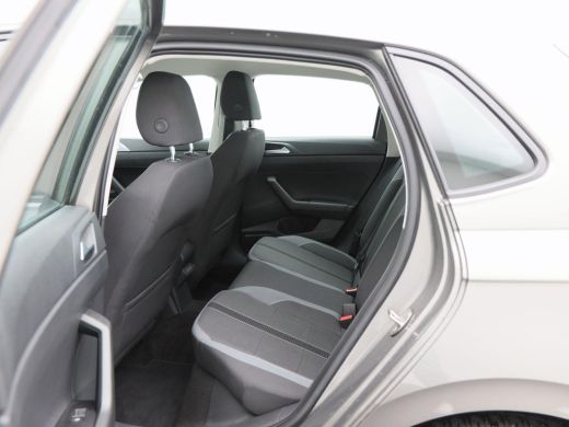 Volkswagen Polo 1.0 TSi Automaat Highline | Adaptive Cruise | Carplay | Navigatie | Parkeersensoren | Climate Con... ActivLease financial lease