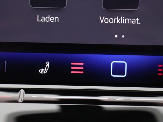 Volkswagen Tiguan 1.5 eHybrid R-Line Edition 272PK DSG Pano-Schuifdak, Black Style, Achteruitrijcamera, Trekhaak, 2... ActivLease financial lease