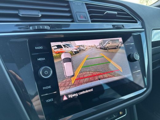 Volkswagen Tiguan 1.5 TSI ACT Highline Business R | Trekhaak | Pano | A.cam | Keyless | ActivLease financial lease