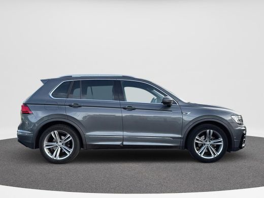 Volkswagen Tiguan 1.5 TSI ACT Highline Business R | Trekhaak | Pano | A.cam | Keyless | ActivLease financial lease