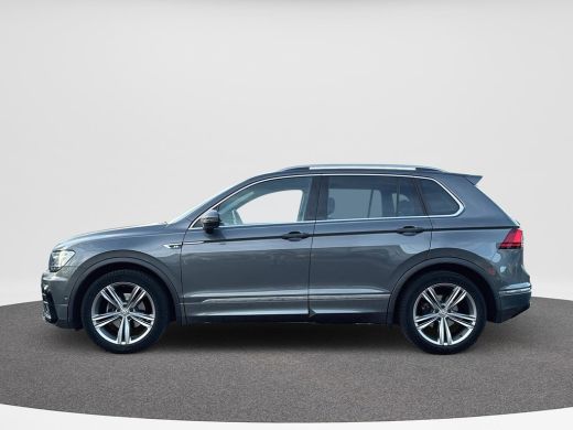 Volkswagen Tiguan 1.5 TSI ACT Highline Business R | Trekhaak | Pano | A.cam | Keyless | ActivLease financial lease