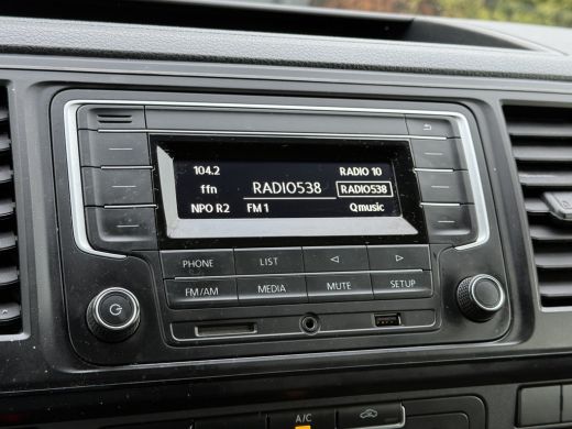 Volkswagen Transporter 2.0 TDI 150 PK E6 / DSG AUTOMAAT / L2H1 / 1e EIG. / TREKHAAK / AIRCO / CRUISE ActivLease financial lease