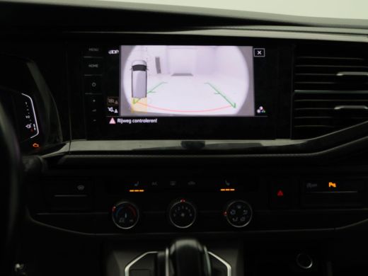 Volkswagen Transporter 2.0 TDi Automaat L2H1 30 DC Bulli | Adaptieve Cruise | CarPlay | Navigatie | Stoelverwarming | Ca... ActivLease financial lease