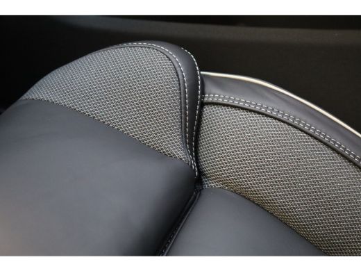 Volvo  V60 T8 455PK AWD Ultra Performance Edition Dark | 19" | Head-up display | Privacy glas | Polestar Eng... ActivLease financial lease