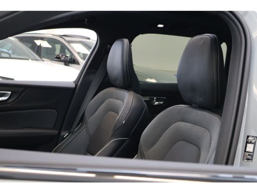 Volvo  V60 T8 455PK AWD Ultra Performance Edition Dark | 19" | Head-up display | Privacy glas | Polestar Eng... ActivLease financial lease