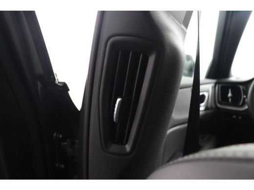 Volvo  V60 2.0 T8 Plug-in hybrid AWD Ultra Dark Charcoal hemelbekleding | Gelamineerde zijruiten rondom |  M... ActivLease financial lease