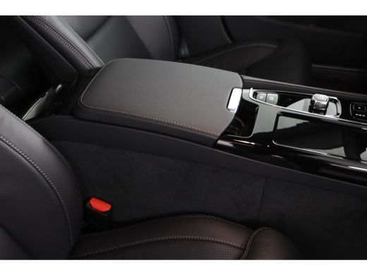 Volvo  V60 2.0 T8 Plug-in hybrid AWD Ultra Dark Charcoal hemelbekleding | Gelamineerde zijruiten rondom |  M... ActivLease financial lease