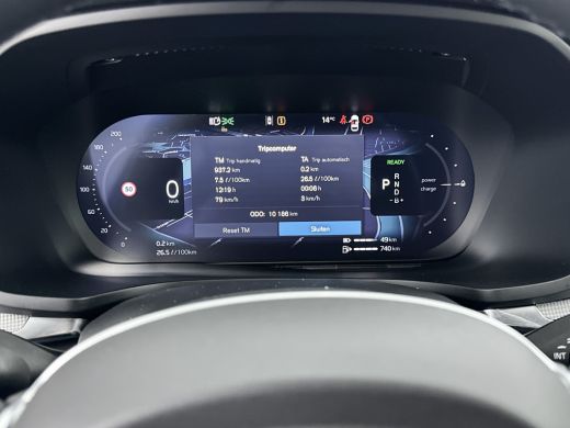 Volvo  V60 T6 Recharge Plus Dark | 18" | Sportstoelen | 360 Camera | Trekhaak | Elektrisch verstelbare stoel... ActivLease financial lease