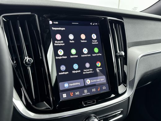 Volvo  V60 T6 Recharge Plus Dark | 18" | Sportstoelen | 360 Camera | Trekhaak | Elektrisch verstelbare stoel... ActivLease financial lease