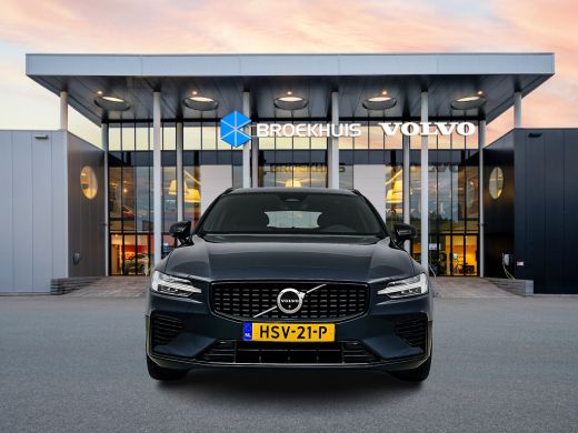 Volvo  V60 T6 Recharge Plus Dark | 18" | Sportstoelen | 360 Camera | Trekhaak | Elektrisch verstelbare stoel... ActivLease financial lease