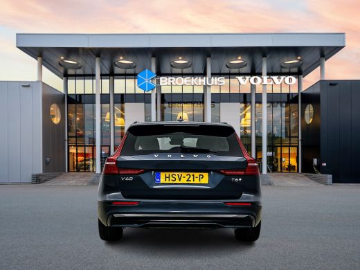 Volvo  V60 T6 Recharge Plus Dark | 18" | Sportstoelen | 360 Camera | Trekhaak | Elektrisch verstelbare stoel... ActivLease financial lease