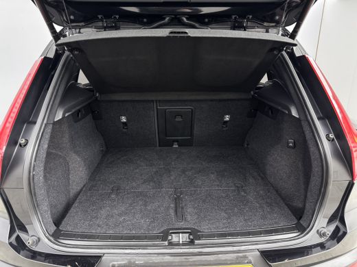 Volvo  XC40 Recharge P8 AWD R-Design | 20" | Leder/Nubuck | Adaptieve Cruise | BLIS | Stoel/stuurverwarming |... ActivLease financial lease