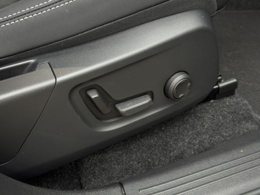 Volvo  XC40 Recharge Twin Ultimate 78 kWh | SoH 97% | Panoramadak | Trekhaak | Harman/Kardon | 360 Camera | ActivLease financial lease