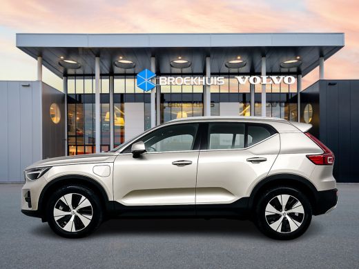 Volvo  XC40 T4 Recharge Plus Bright | 18" | Elektr. verst. stoelen | Harman Kardon | Adaptieve Cruise | BLIS ... ActivLease financial lease