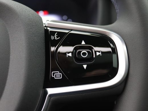 Volvo  XC60 2.0 T6 Plug-in hybrid AWD Plus Dark 350PK Aut. Facelift, Pano-Schuifdak, 21" LM velgen, 360gr. Ca... ActivLease financial lease