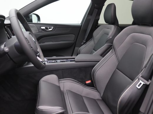 Volvo  XC60 2.0 T6 Plug-in hybrid AWD Plus Dark 350PK Aut. Facelift, Pano-Schuifdak, 21" LM velgen, 360gr. Ca... ActivLease financial lease